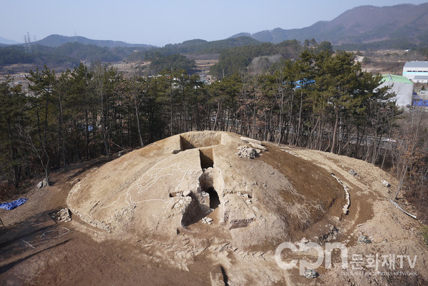 2015년 함안 남문외고분군 11호분 발굴 모습 (사진=경상남도)
